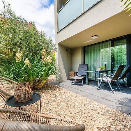 מיקולוב Palm Garden Apartment 2 מראה חיצוני תמונה
