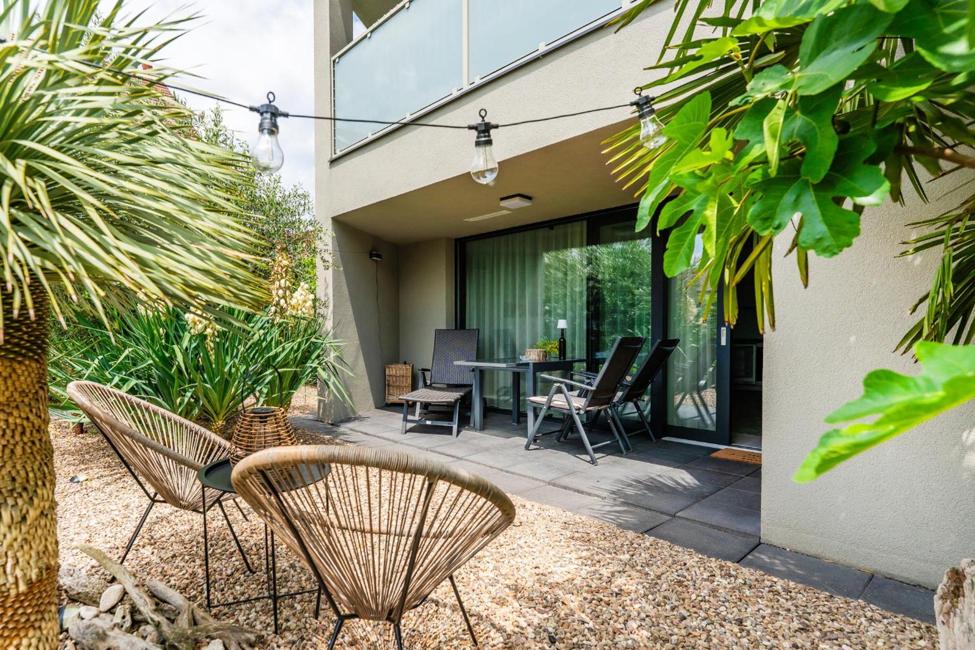 מיקולוב Palm Garden Apartment 2 מראה חיצוני תמונה